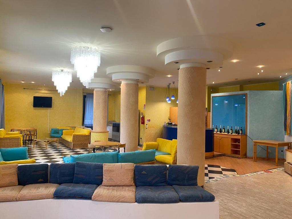 Hotel Silvi Silvi Marina Eksteriør billede